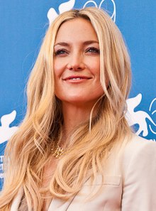 How tall is Kate Hudson?